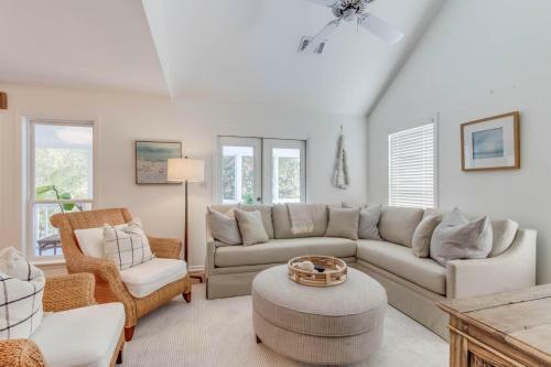59 Santa Clara - Beachful Easy Feeling, Private Pool With Huge Yard!