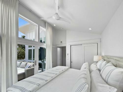 Paradiso Too Home