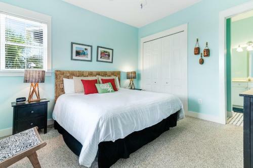3 Bed 6 Bath Vacation Home In Seagrove, Fl