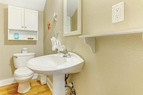 3 Bed 6 Bath Vacation Home In Seagrove, Fl
