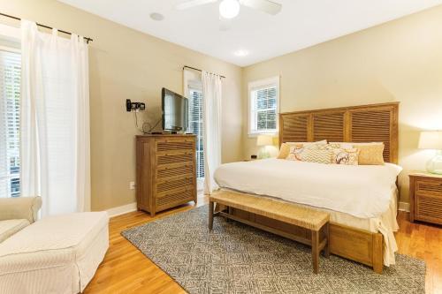 3 Bed 6 Bath Vacation Home In Seagrove, Fl