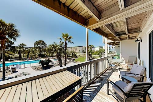 Apartamento Remodeled Gulf Getaway - Pool, Spa - Steps To Sand Condo