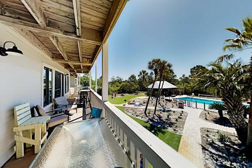 Apartamento Remodeled Gulf Getaway - Pool, Spa - Steps To Sand Condo