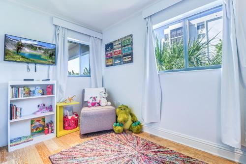 New Listing! Beachfront Gem With Wraparound Balcony Townhouse