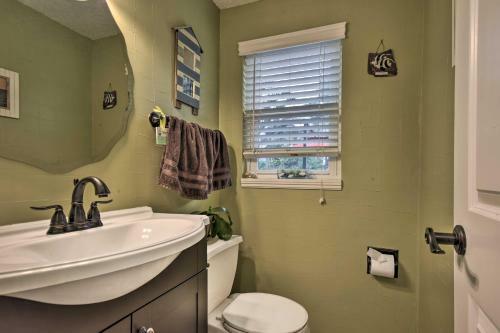 Satellite Beach Oasis With Porch, 2 Blocks To Ocean!