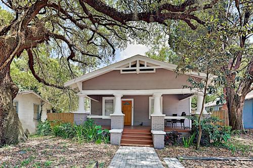 Seminole Heights Home Near Dining & Downtown Home