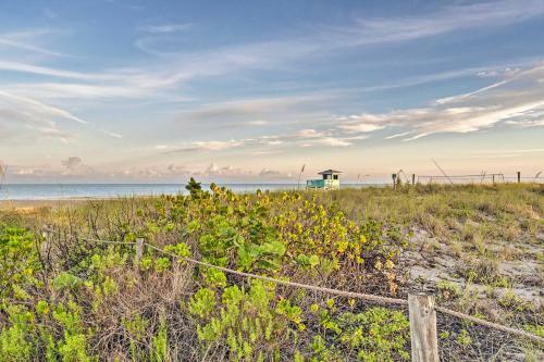 Updated Apartment Walking Distance To Venice Beach