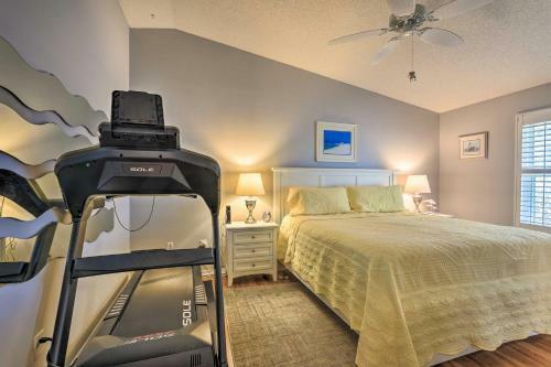 Updated Home With Yard In The Villages Community!