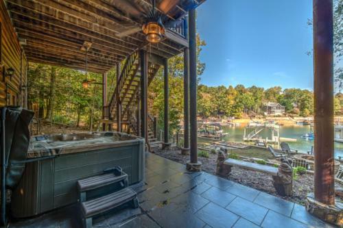 Heaven On The Lake By Escape To Blue Ridge