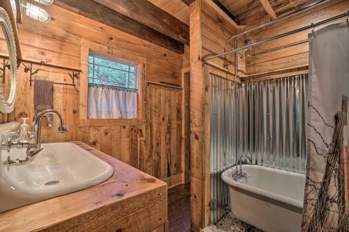 Private Blue Ridge Cabin With Hot Tub And Fire Pit!