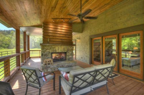 Firefly Farmhouse By Escape To Blue Ridge