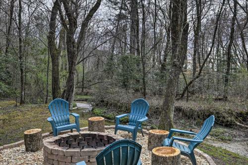 Picturesque Mtn Cabin With Hot Tub And Fire Pit!