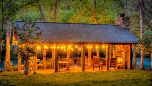 Hooked On Toccoa By Escape To Blue Ridge