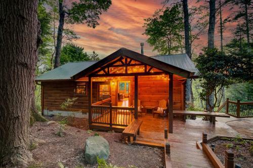Summer Love Dream Cabin Sunset View, Hot Tub