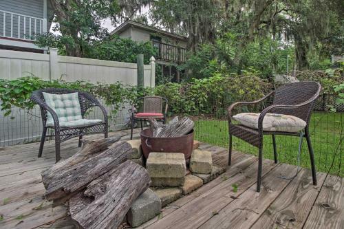 Spacious St Simons Home, 4 Mi To East Beach!