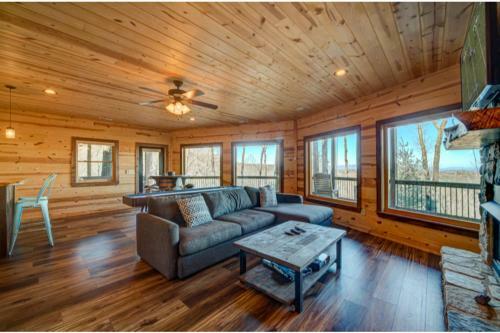 The Hideaway By Escape To Blue Ridge