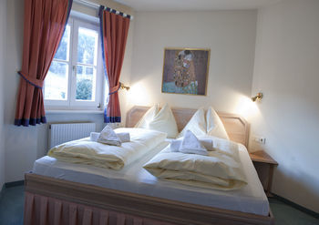 Crystls Aparthotel