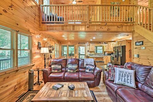 Enjoy A Retreat In The Coosawattee River Resort!