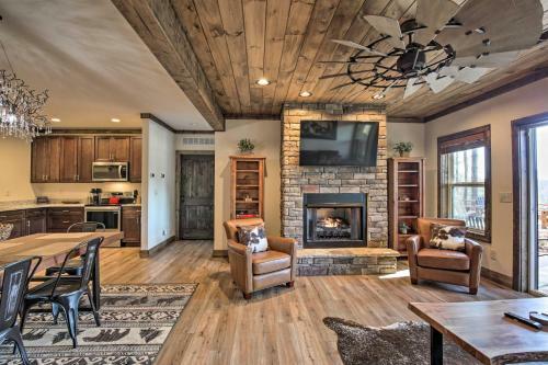 Newly Built Cabin With Mtn Views, Hot Tub And Fire Pit
