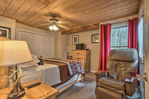 Christoffs Chalet With Hot Tub - 2 Mi To Downtown