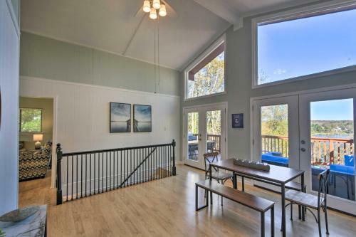 Remodeled Lakefront Retreat With Decks And Dock