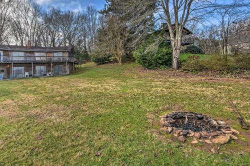 Rustic Lake House With Dock, Yard And Fire Pit