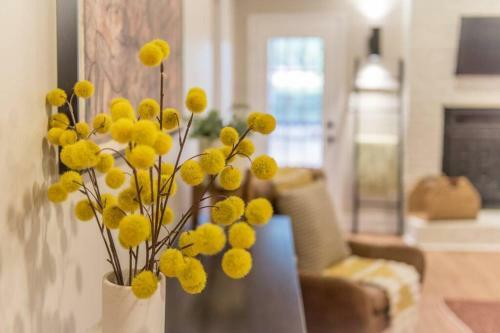Stylish & Spacious Home Near Atl