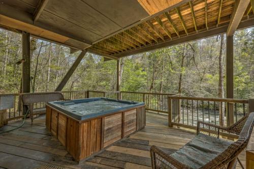 Falcons Nest By Escape To Blue Ridge