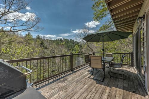 Falcons Nest By Escape To Blue Ridge