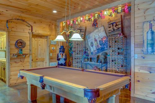 Cinnamon Bear Lodge