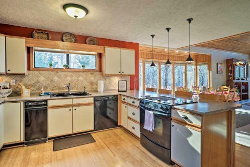 Spacious Lake Sinclair A-frame With Boat Dock And Slip!
