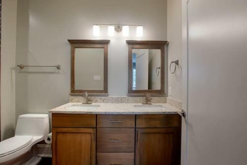 Newly Renovated 4 Bed 3 Bath And 2 Parking Spots