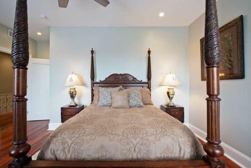 Newly Renovated 4 Bed 3 Bath And 2 Parking Spots