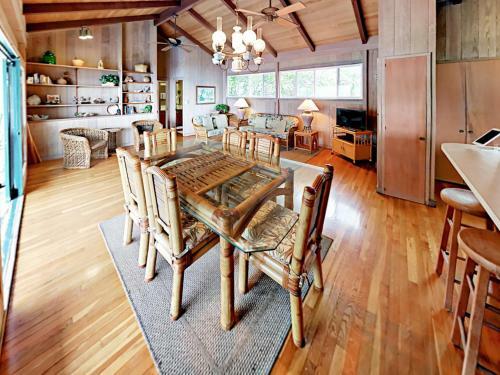 82-6017 Manini Beach Rd Home Home