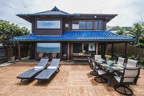 Blue Mahina At Sunset Beach Home