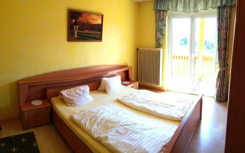 Hostal Pension Haus Claudia