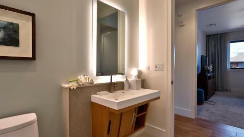 Maui Westside Presents: Luana Garden Villas 14d