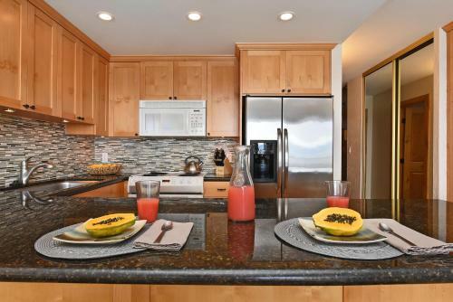 Papakea F208