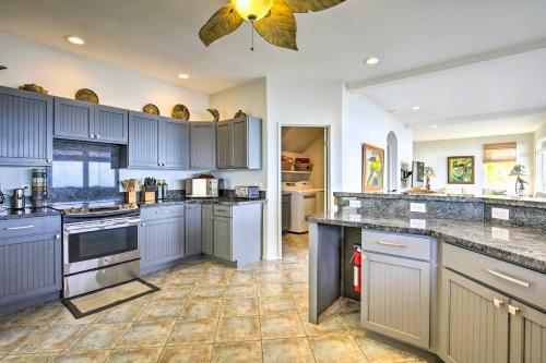 Mermaid Manor Idyllic Oceanfront Kona Escape