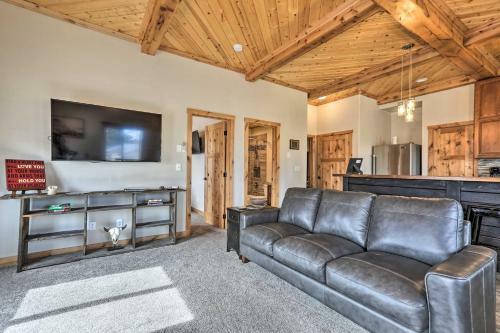 Apartamento Modern Main Street Apt With Easy Outdoor Access!
