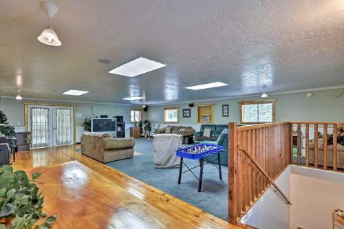 Huge Preston Cabin With Game Room And Mountain Views!