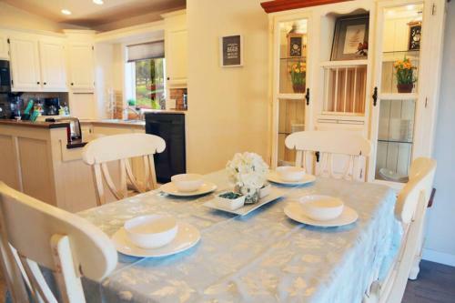 Luxury In Eagle Near Boise