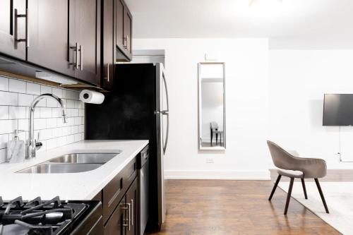 Apartamento Cozy West Town 2br With Full Kitchen By Zencity
