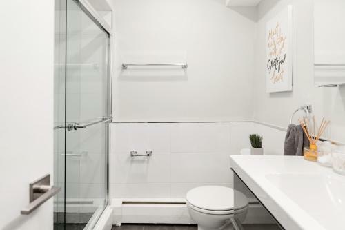 Apartamento Inviting Stylish Home With Covered Patio