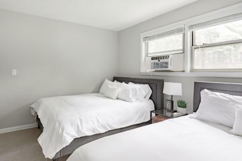Apartamento Inviting Stylish Home With Covered Patio