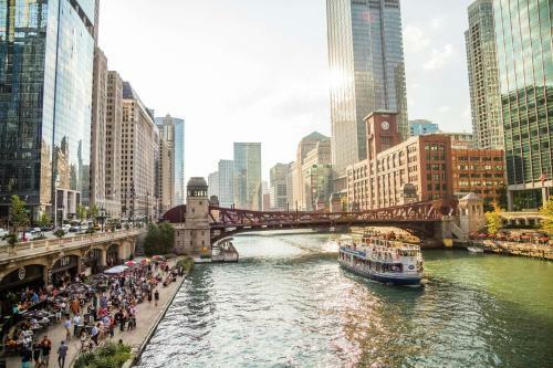 Hotel Thewit Chicago By Suiteness