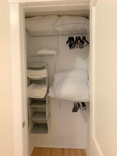 Apartamento Updated Lake View 2br With W&d By Zencity