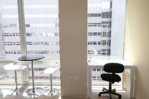 Apartamento Had A Pleasant Visit On Dch 215 West Washington