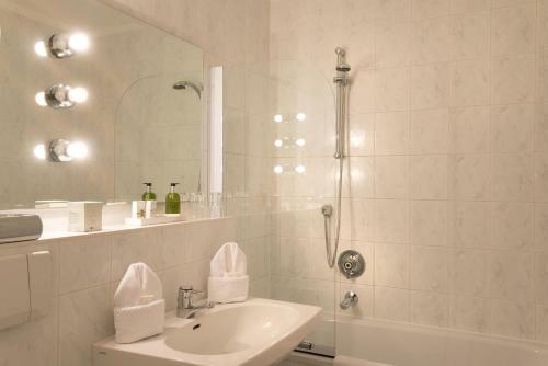 Dermuth Hotels ? Hotel Dermuth P�rtschach