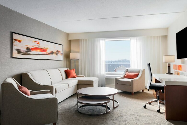 Delta Hotels By Marriott - Indianapolis Airport